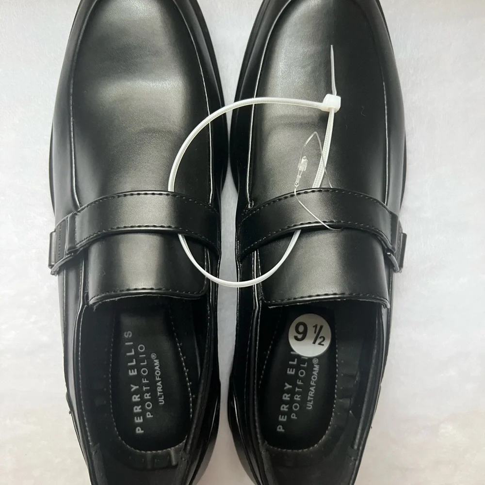 Perry Ellis Men's Classic Black Slip-On Loafers, Size 91/2, NWOT